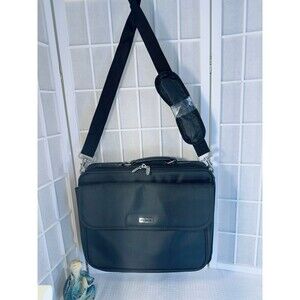 Targus Laptop Bag black  with shoulder strap NWOT